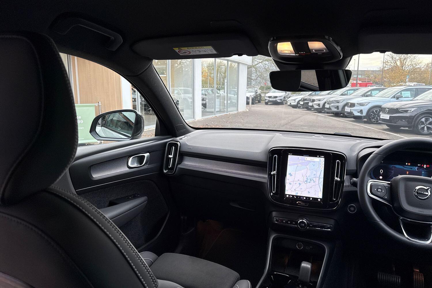 Used Volvo XC40 2025 for sale - 76572877: Photo 32