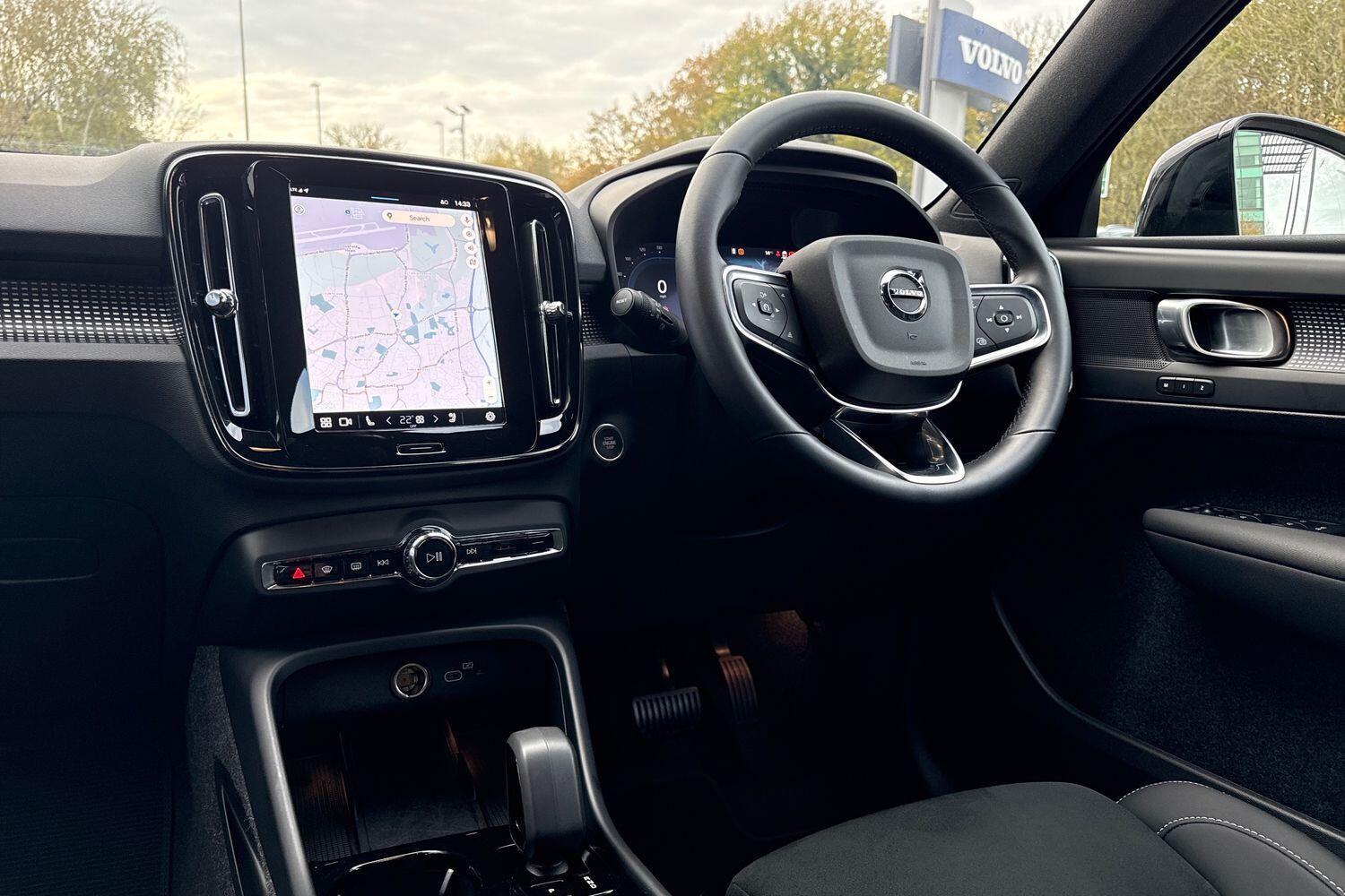 Used Volvo XC40 2025 for sale - 76572877: Photo 35