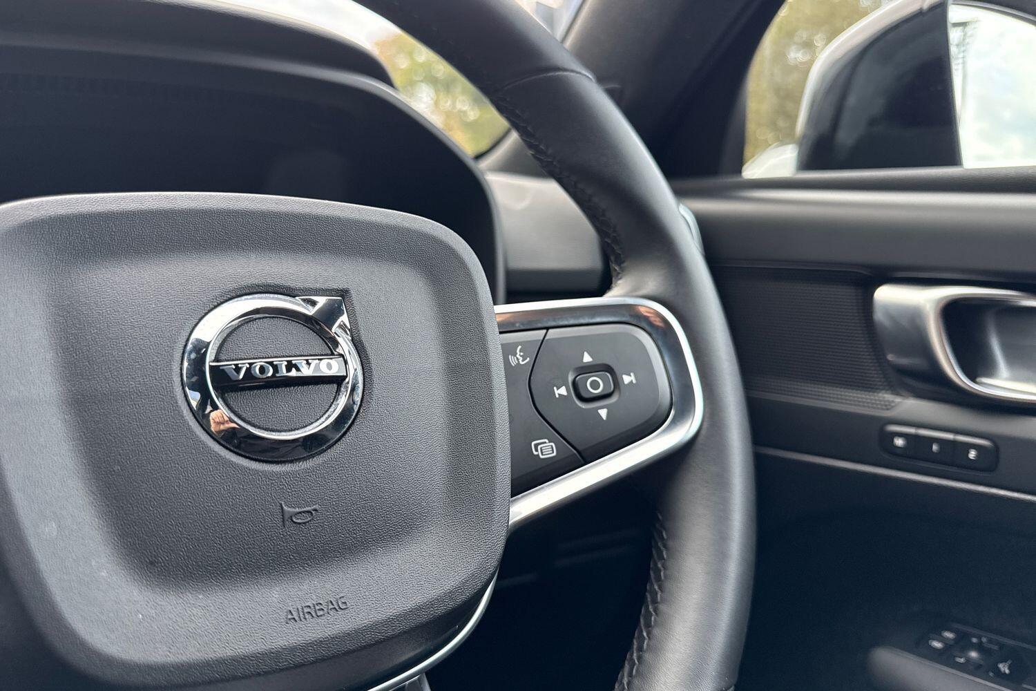 Used Volvo XC40 2025 for sale - 76572877: Photo 37