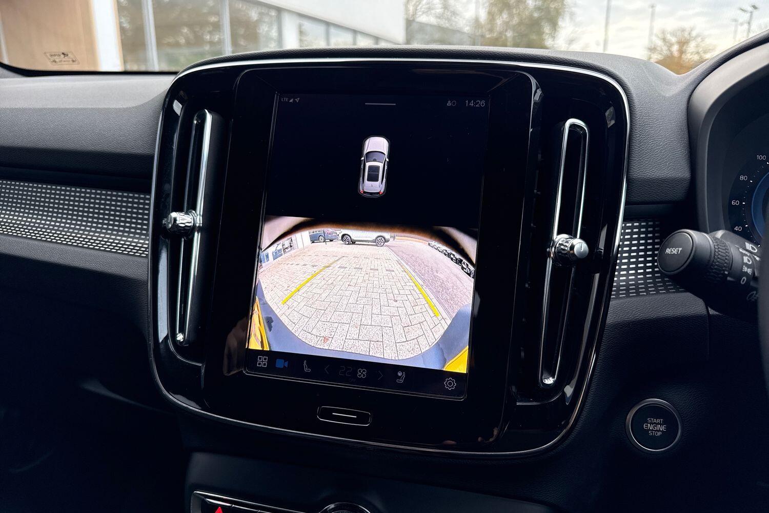 Used Volvo XC40 2025 for sale - 76572877: Photo 4