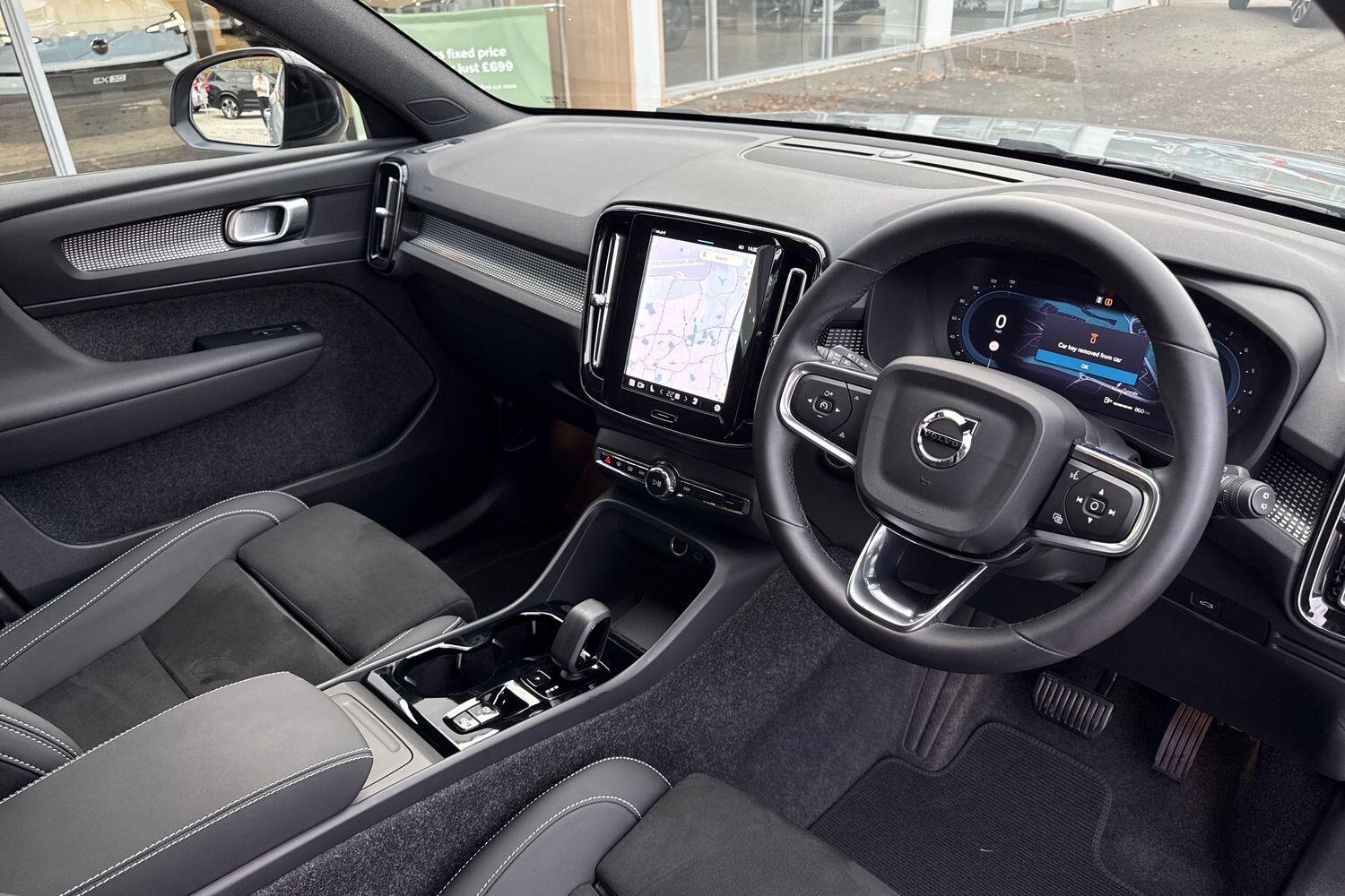 Used Volvo XC40 2025 for sale - 76572877: Photo 6