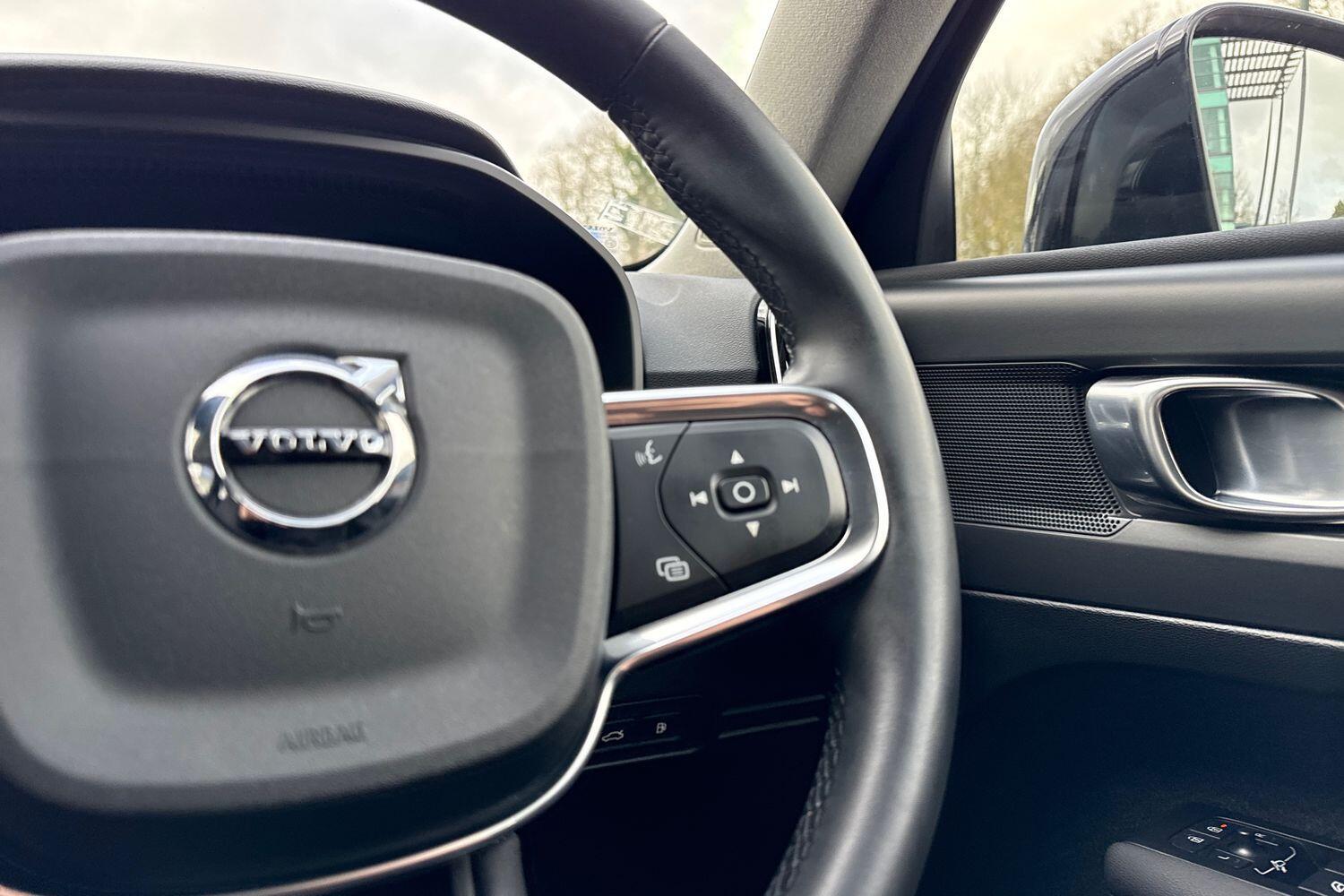 Used Volvo XC40 2021 for sale - 77658076: Photo 37