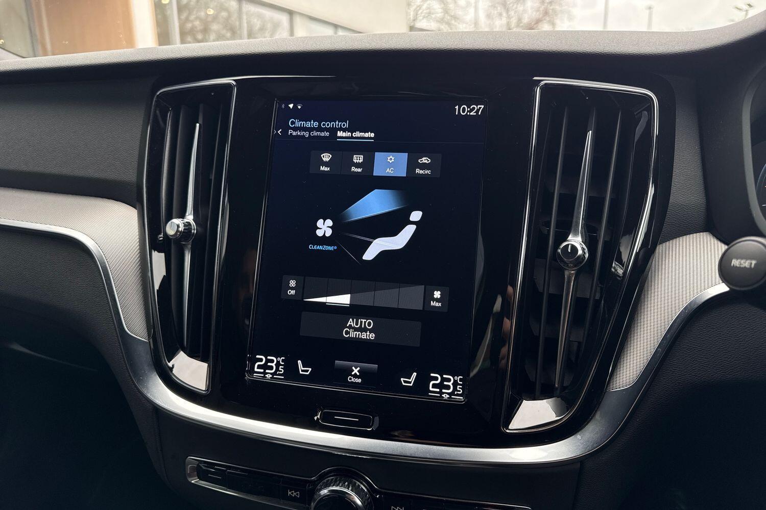 Used Volvo V60 2021 for sale - 76964698: Photo 38