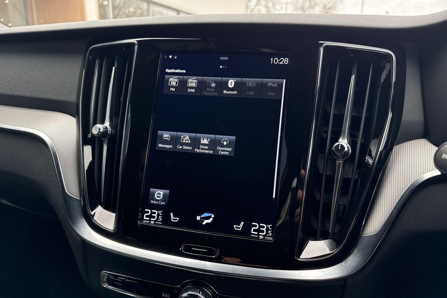 Used Volvo V60 2021 for sale - 76964698: Photo 40