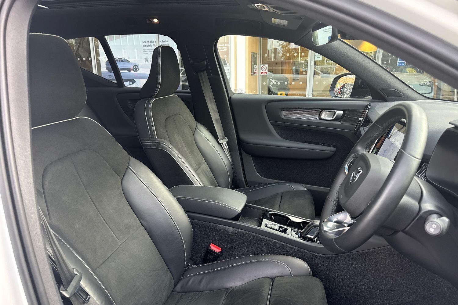 Used Volvo XC40 2021 for sale - 76359934: Photo 25