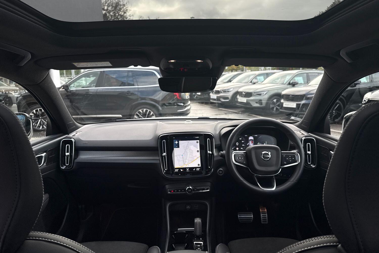 Used Volvo XC40 2021 for sale - 76359934: Photo 3