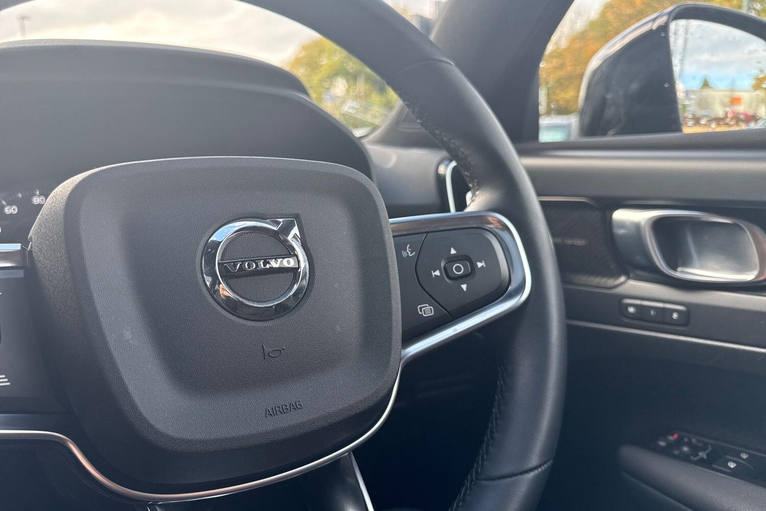 Used Volvo XC40 2021 for sale - 76359934: Photo 36