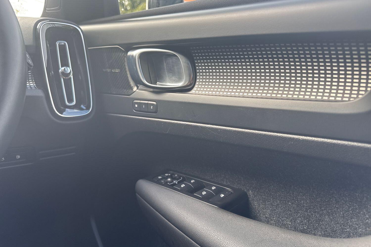 Used Volvo XC40 2021 for sale - 76359934: Photo 42