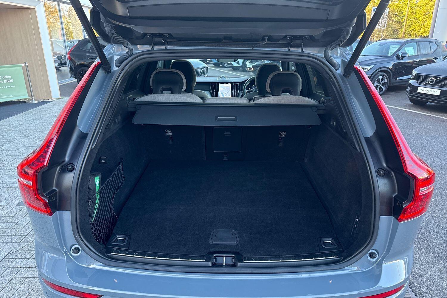 Used Volvo XC60 2023 for sale - 76700840: Photo 20