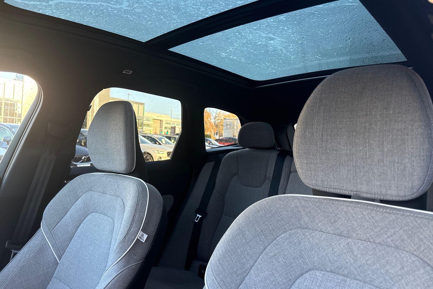 Used Volvo XC60 2023 for sale - 76700840: Photo 29