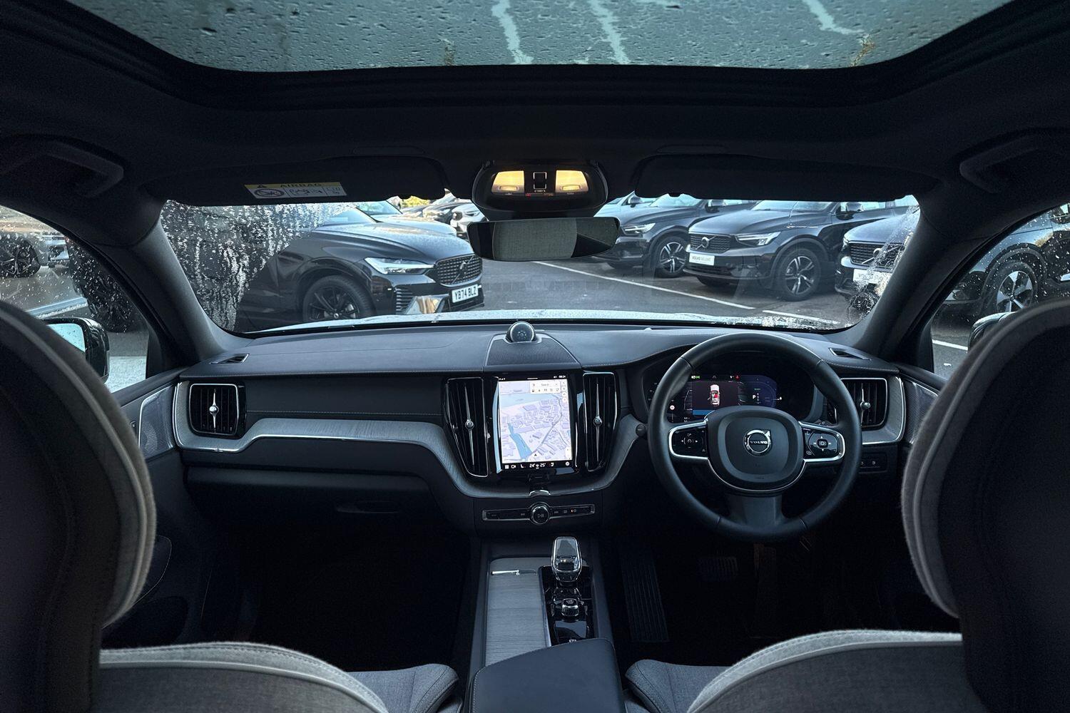 Used Volvo XC60 2023 for sale - 76700840: Photo 3