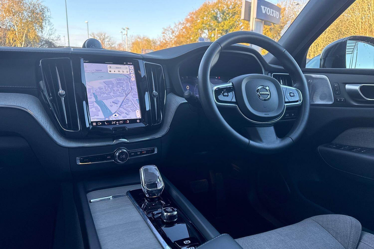 Used Volvo XC60 2023 for sale - 76700840: Photo 35