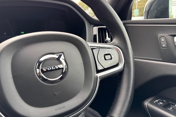 Used Volvo XC60 2022 for sale - 76151878: Photo 36