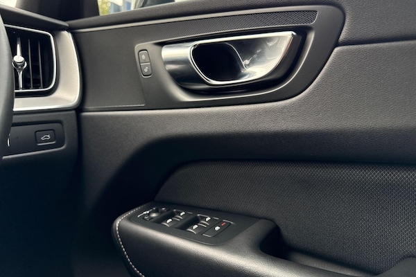 Used Volvo XC60 2022 for sale - 76151878: Photo 41