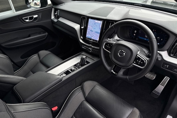 Used Volvo XC60 2022 for sale - 76151878: Photo 5