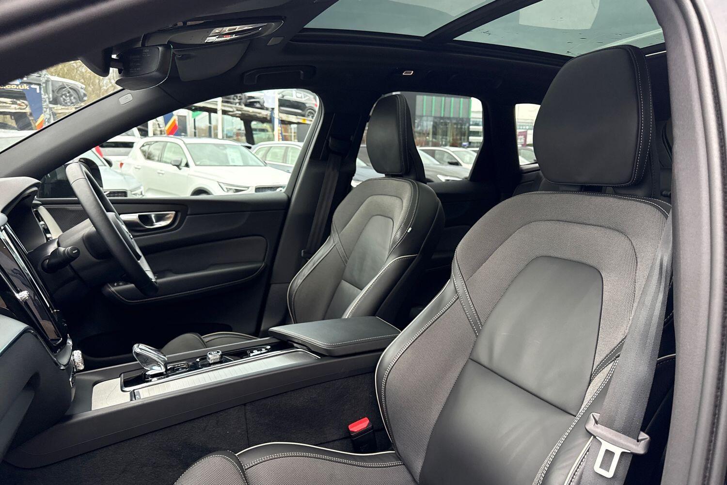 Used Volvo XC60 2025 for sale - 76898954: Photo 28