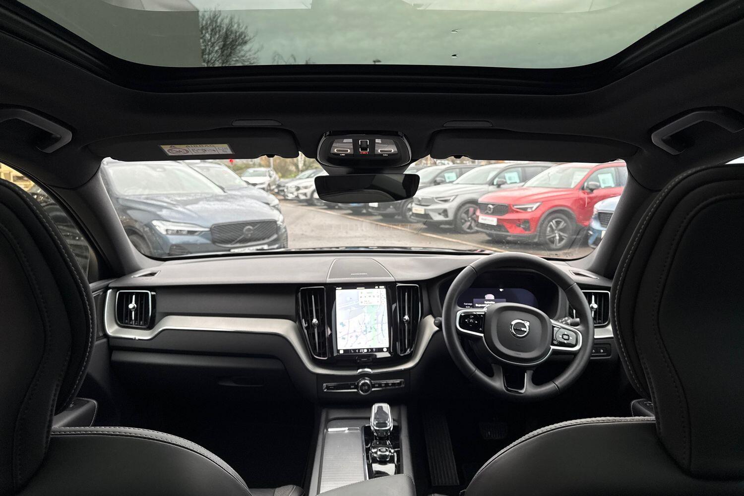 Used Volvo XC60 2025 for sale - 76898954: Photo 3