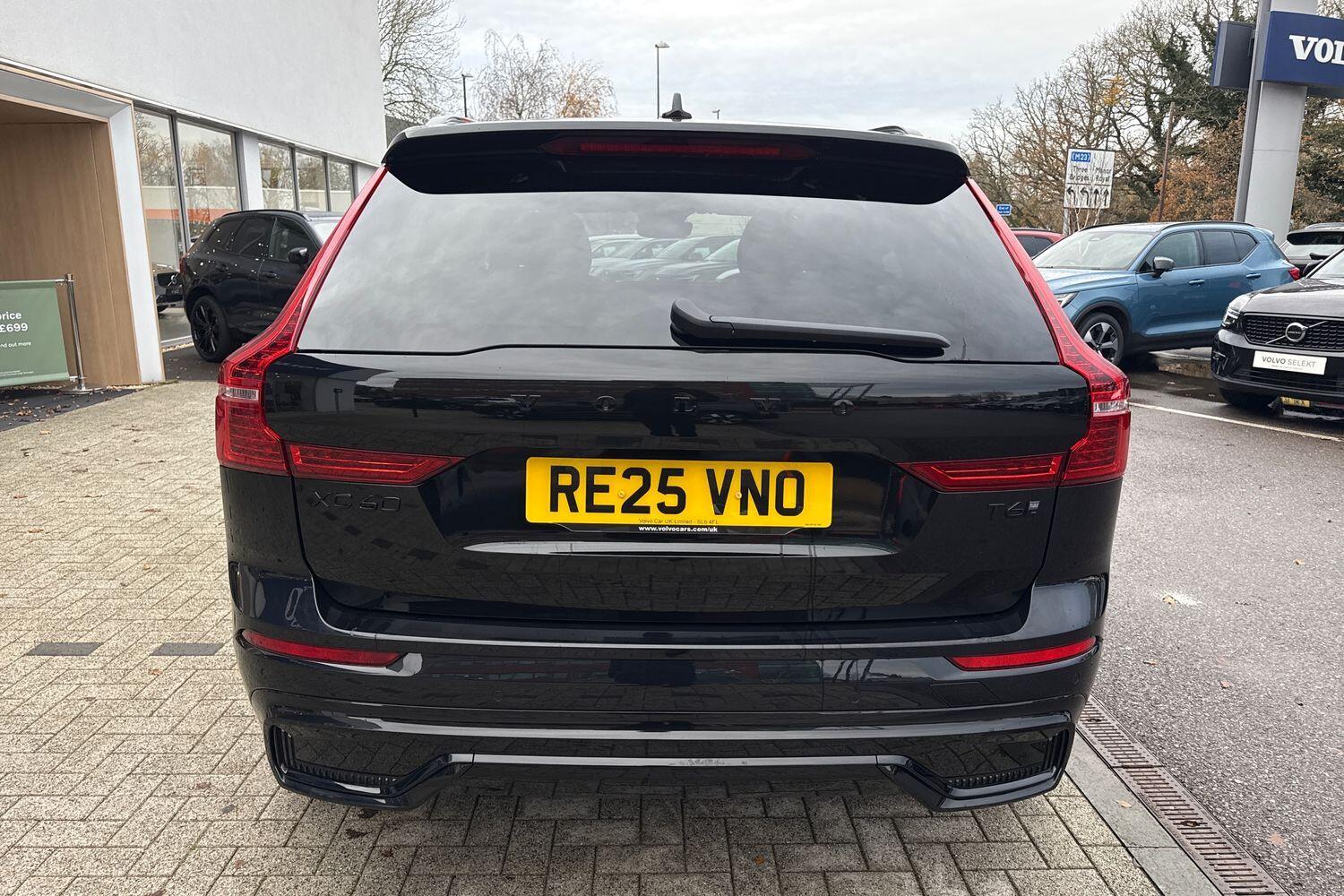 Used Volvo XC60 2025 for sale - 76898954: Photo 9