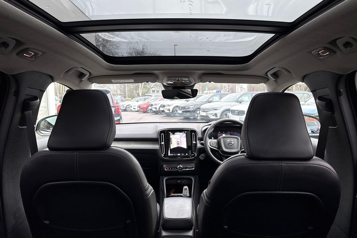 Used Volvo XC40 2023 for sale - 77255322: Photo 22