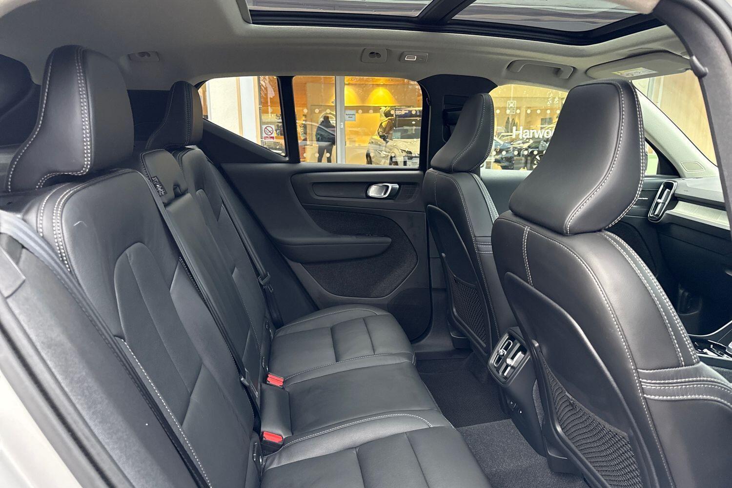 Used Volvo XC40 2023 for sale - 77255322: Photo 23