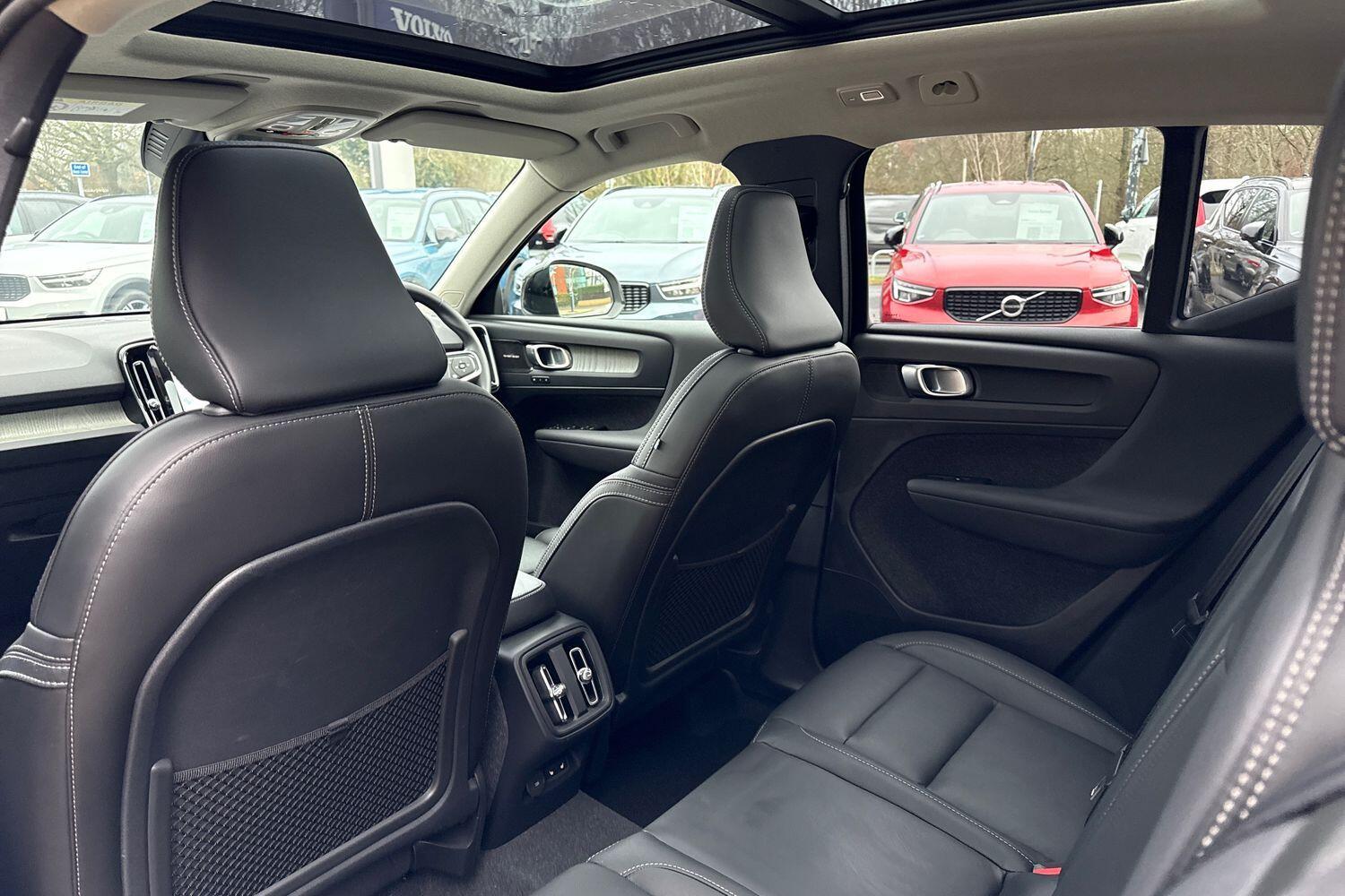 Used Volvo XC40 2023 for sale - 77255322: Photo 31