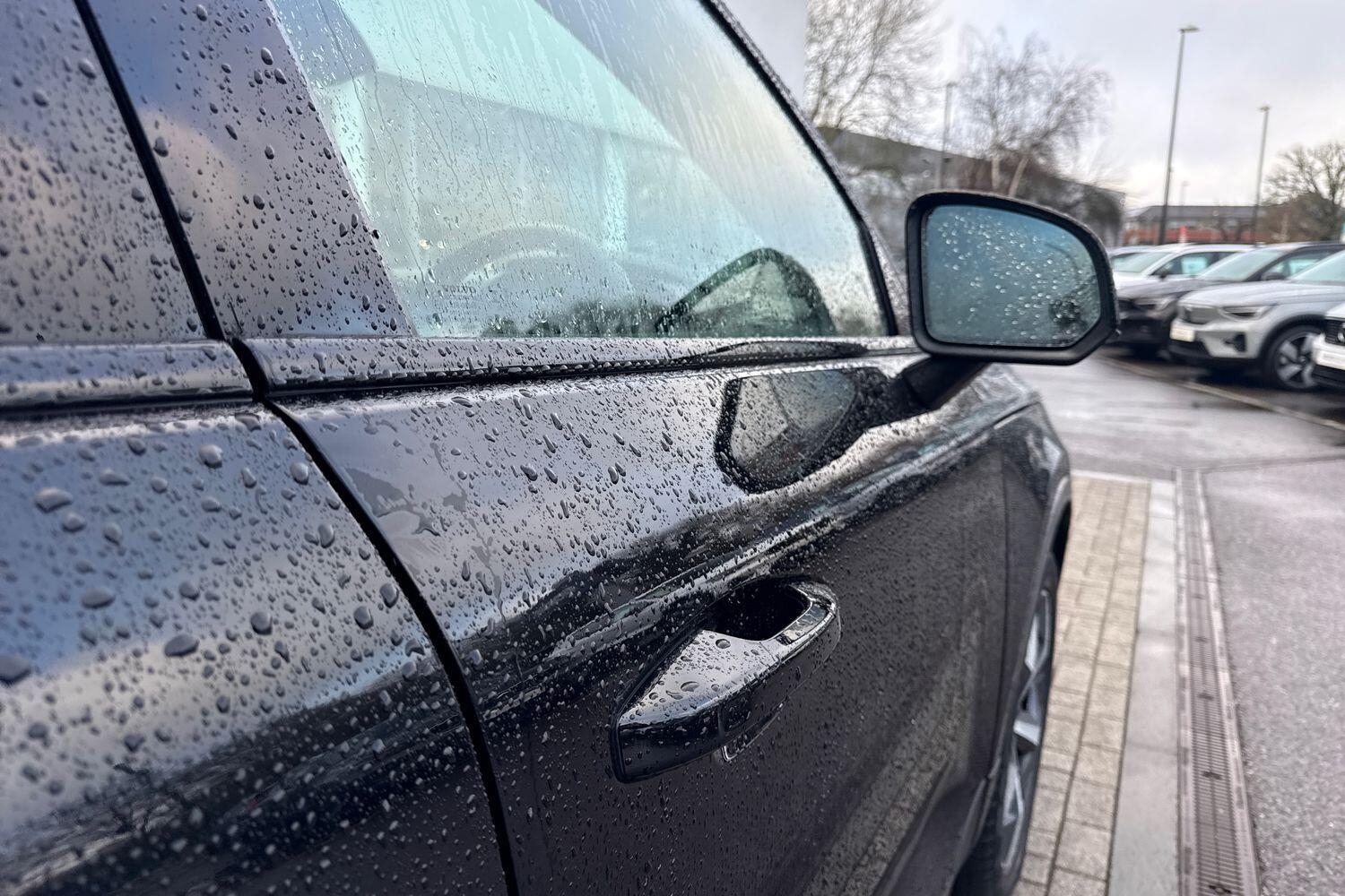 Used Volvo XC40 2023 for sale - 77387325: Photo 17