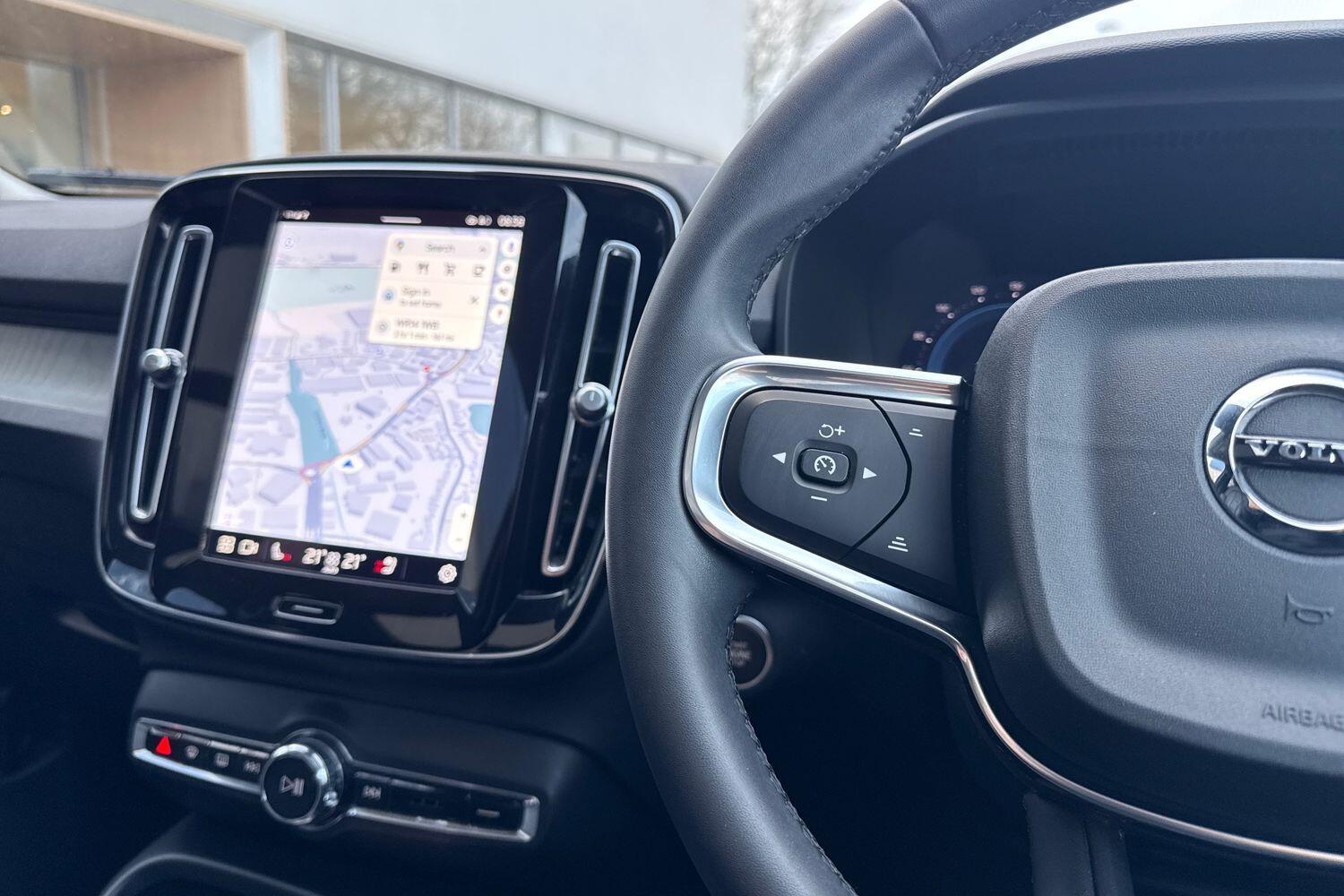 Used Volvo XC40 2023 for sale - 77387325: Photo 36