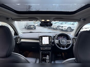 Used Volvo XC40 2023 for sale - 77387325: Photo