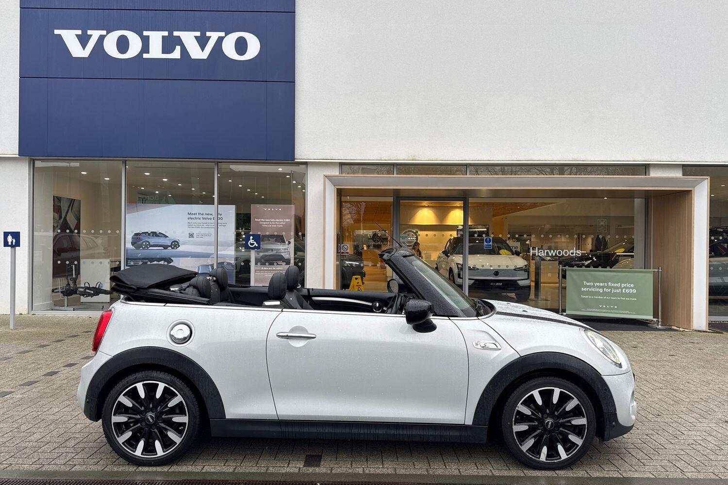 Used MINI Convertible 2020 for sale - 77425736: Photo 3