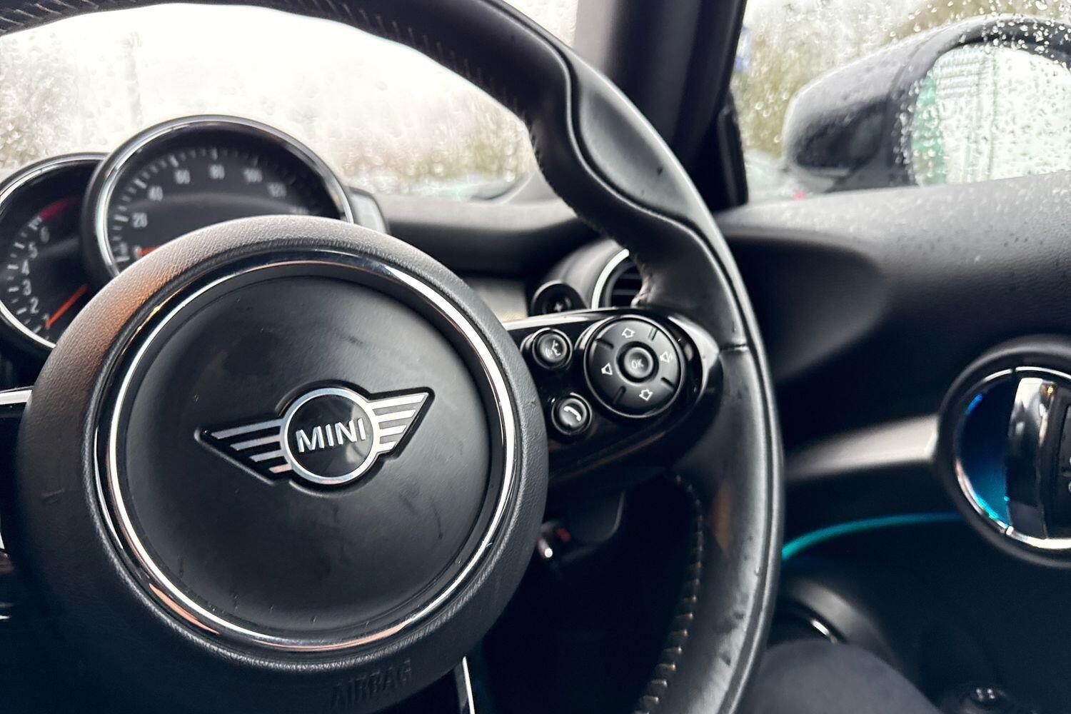 Used MINI Convertible 2020 for sale - 77425736: Photo 40