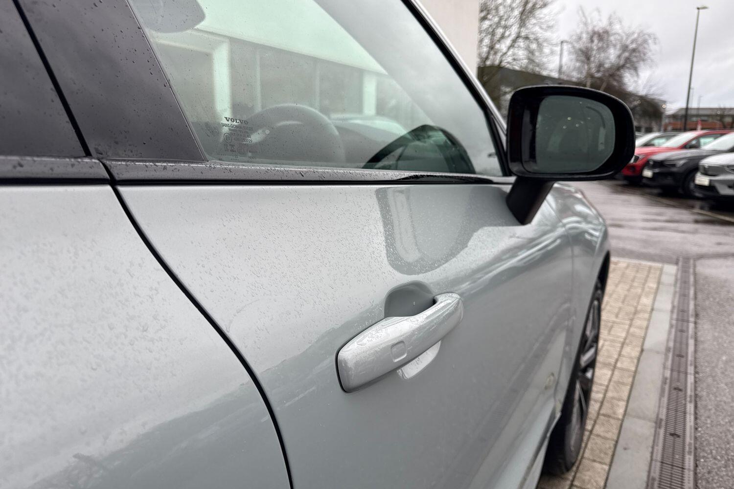 Used Volvo XC60 2025 for sale - 77306337: Photo 17