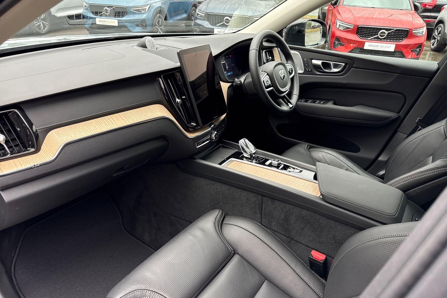 Used Volvo XC60 2025 for sale - 77306337: Photo 27