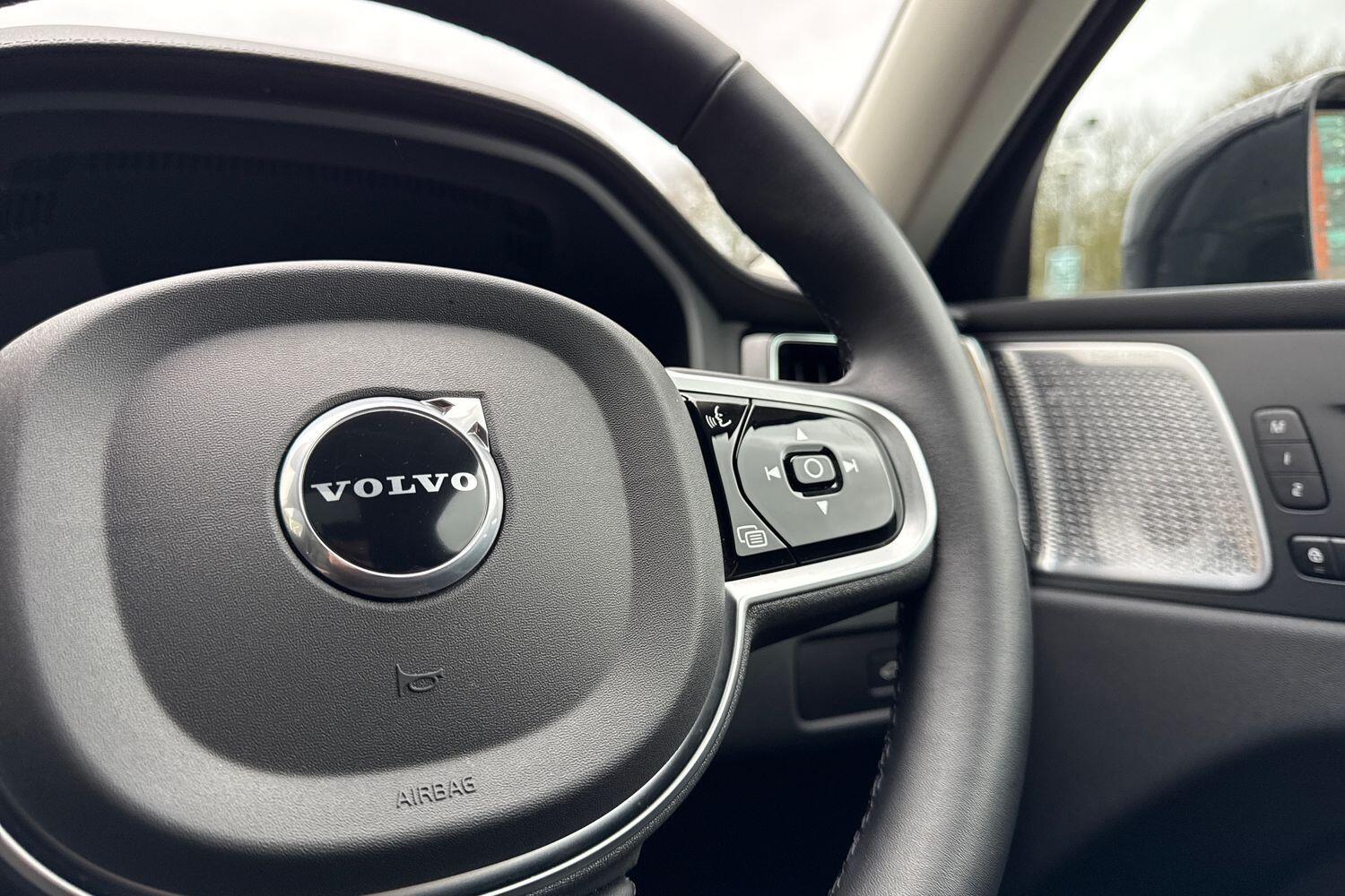 Used Volvo XC60 2025 for sale - 77306337: Photo 37