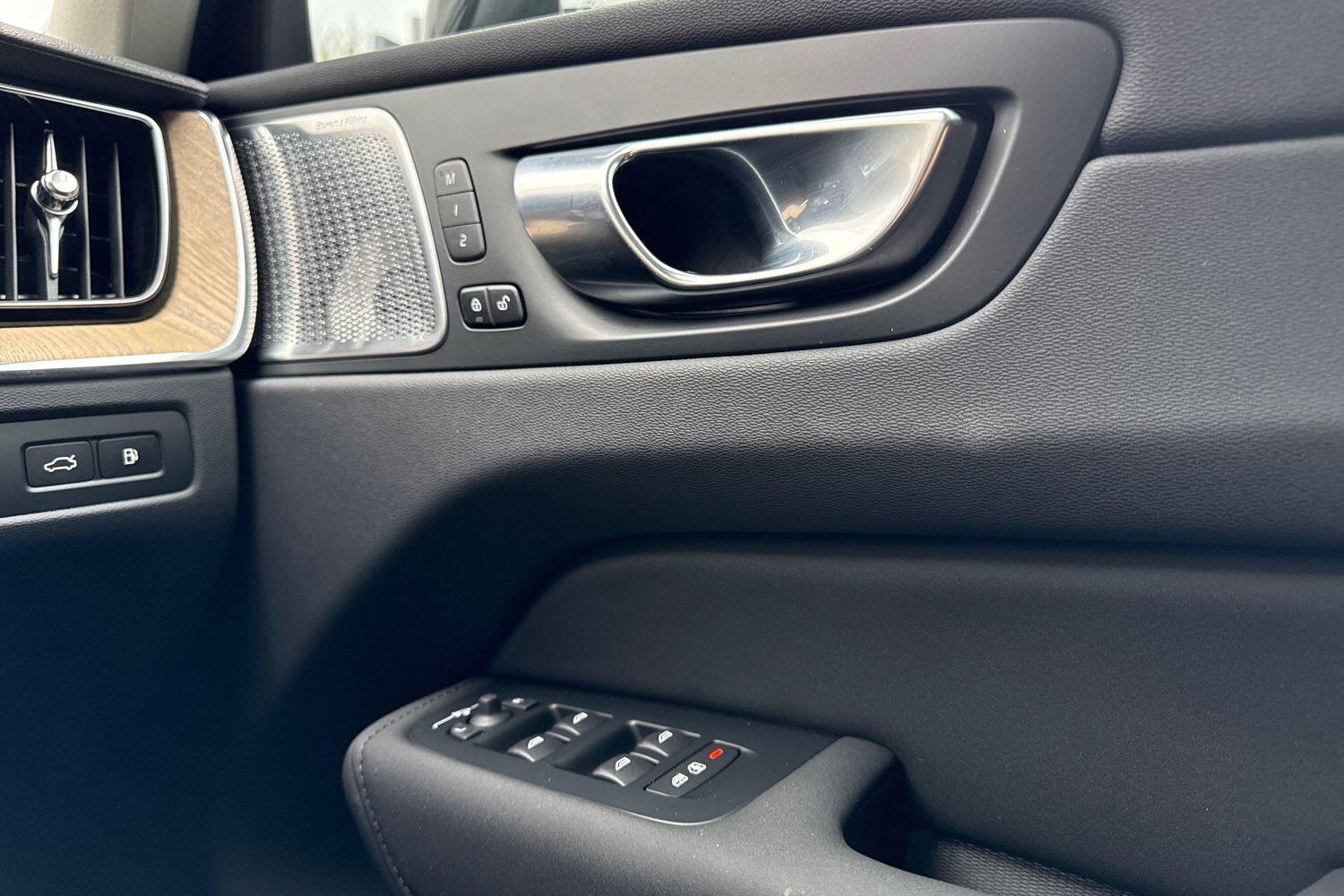 Used Volvo XC60 2025 for sale - 77306337: Photo 42