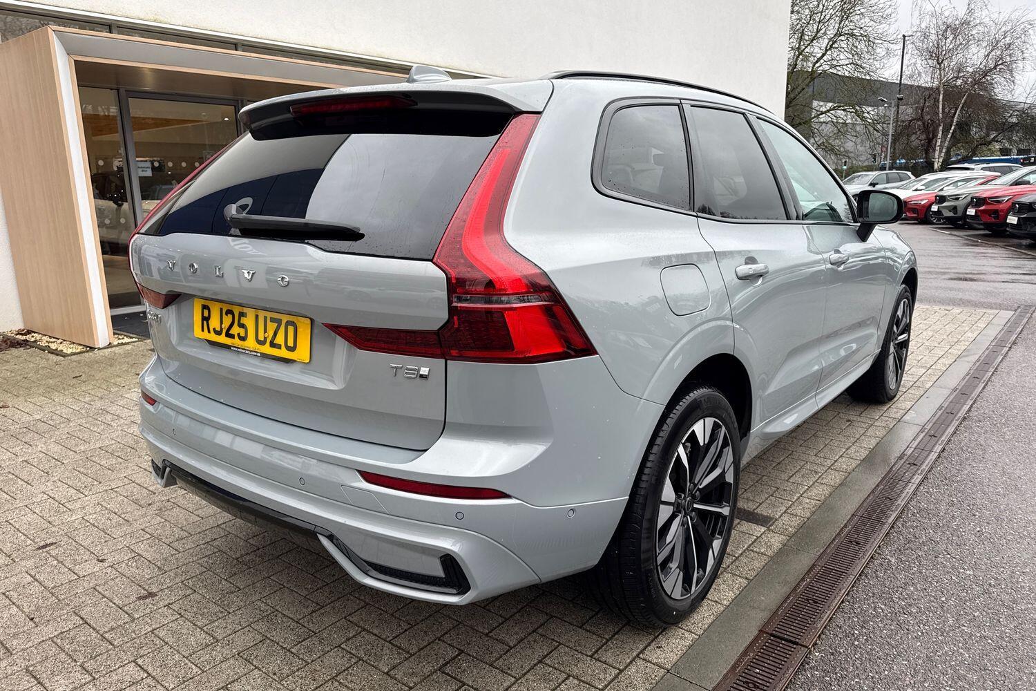 Used Volvo XC60 2025 for sale - 77306337: Photo 8