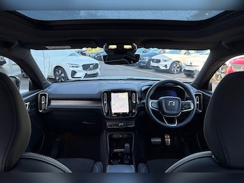 Used Volvo XC40 2022 for sale - 75780927: Photo