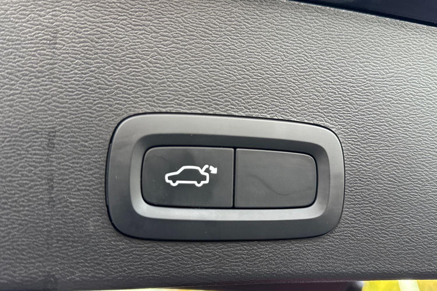 Used Volvo XC40 2022 for sale - 77202847: Photo 21