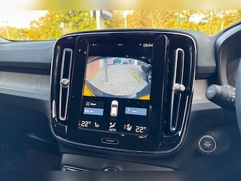 Used Volvo XC40 2022 for sale - 77202847: Photo