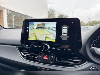 Used Hyundai i30 2023 for sale - 76409256: Photo