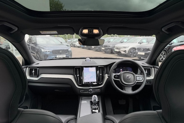 Used Volvo XC60 2024 for sale - 75334713: Photo 3