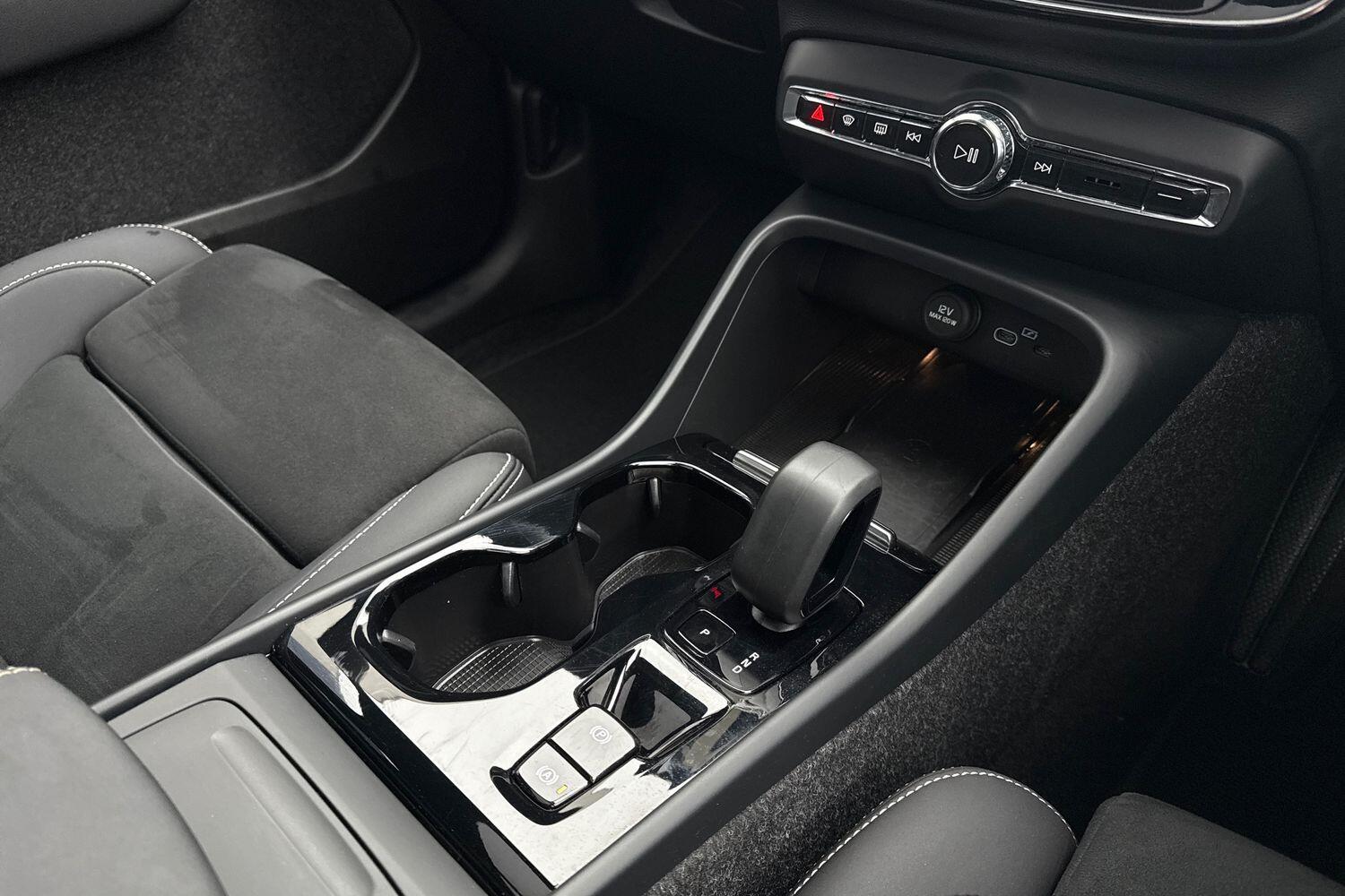 Used Volvo XC40 2024 for sale - 76772186: Photo 43