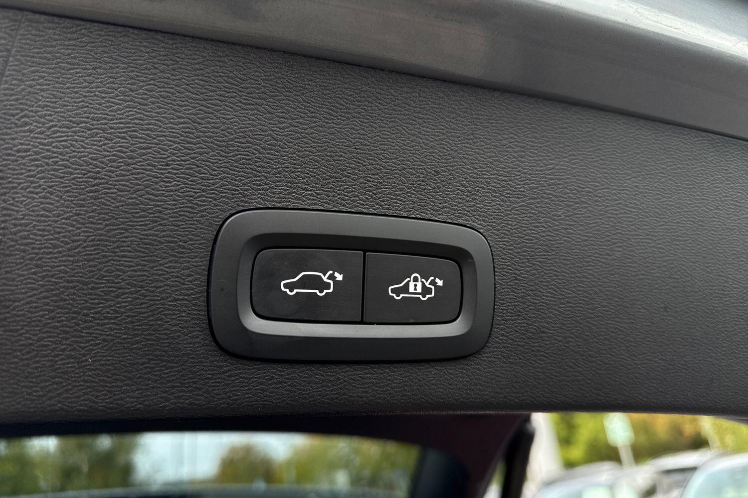 Used Volvo XC40 2022 for sale - 76361409: Photo 20