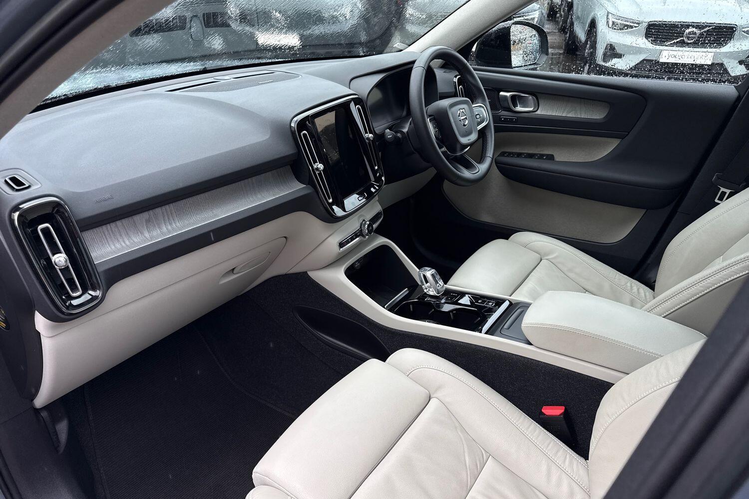 Used Volvo XC40 2022 for sale - 76361409: Photo 26