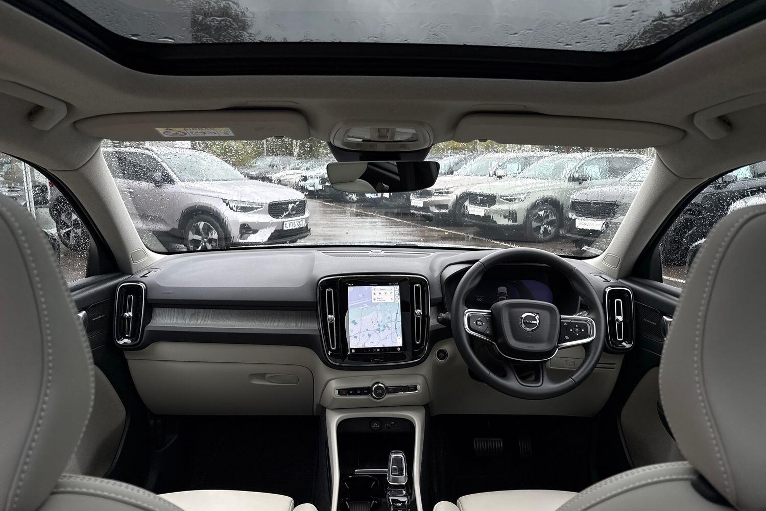 Used Volvo XC40 2022 for sale - 76361409: Photo 3