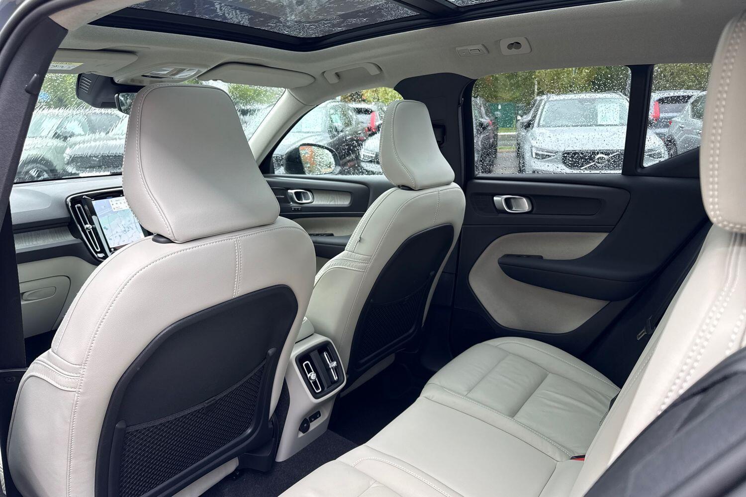 Used Volvo XC40 2022 for sale - 76361409: Photo 30