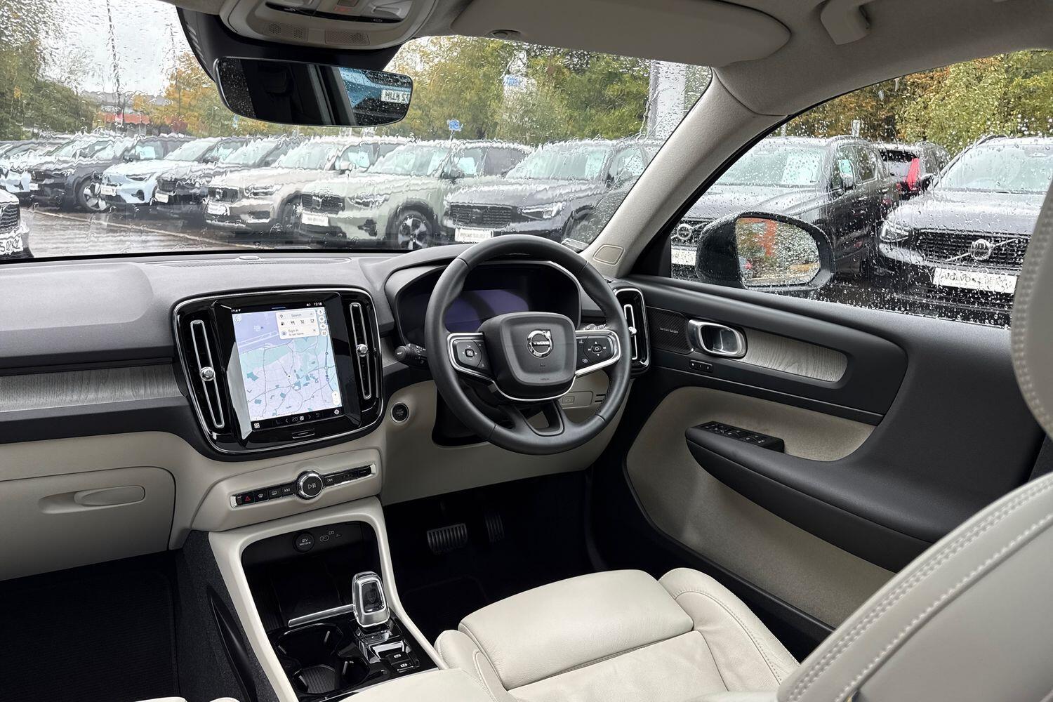 Used Volvo XC40 2022 for sale - 76361409: Photo 32