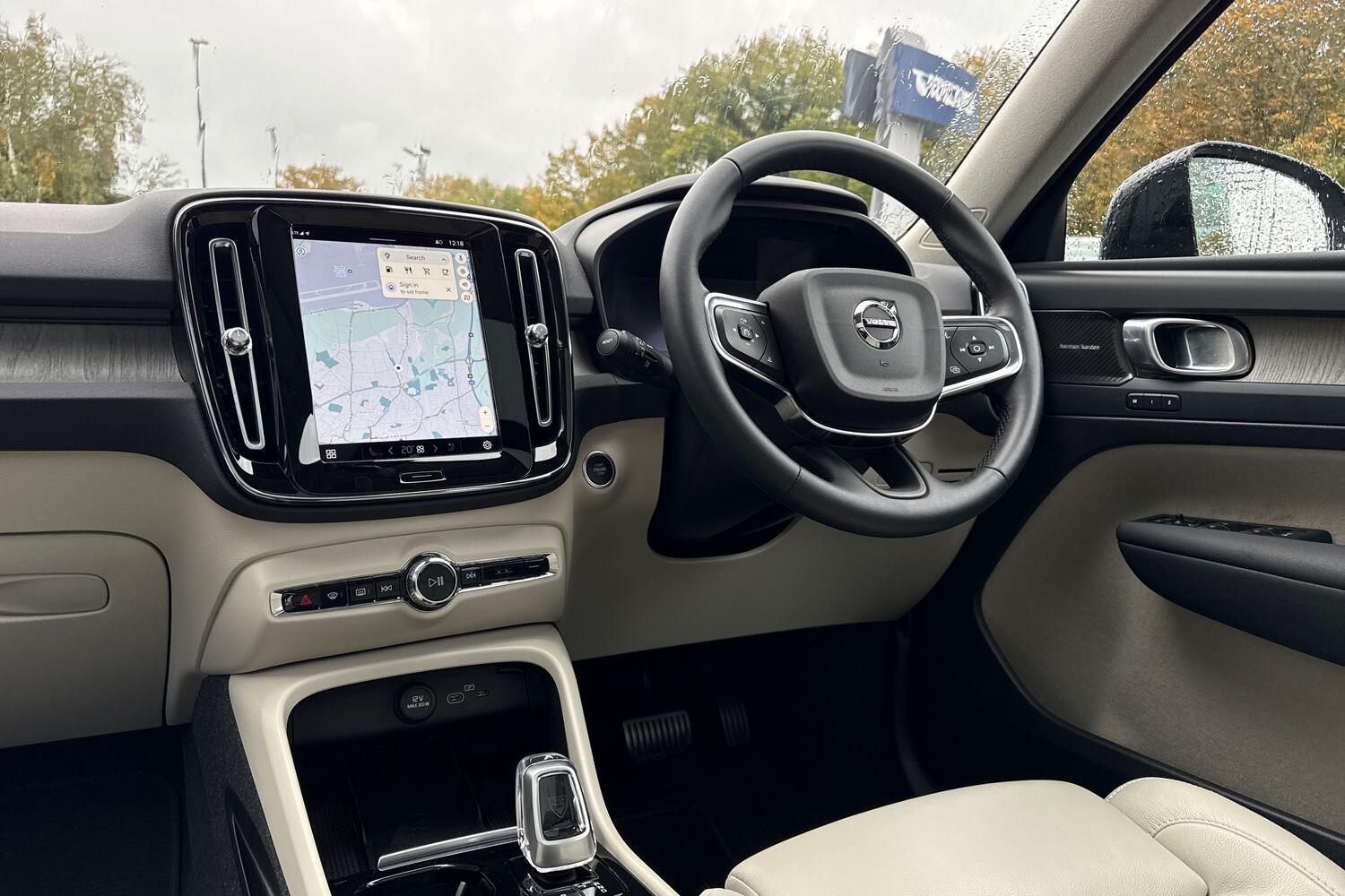 Used Volvo XC40 2022 for sale - 76361409: Photo 34