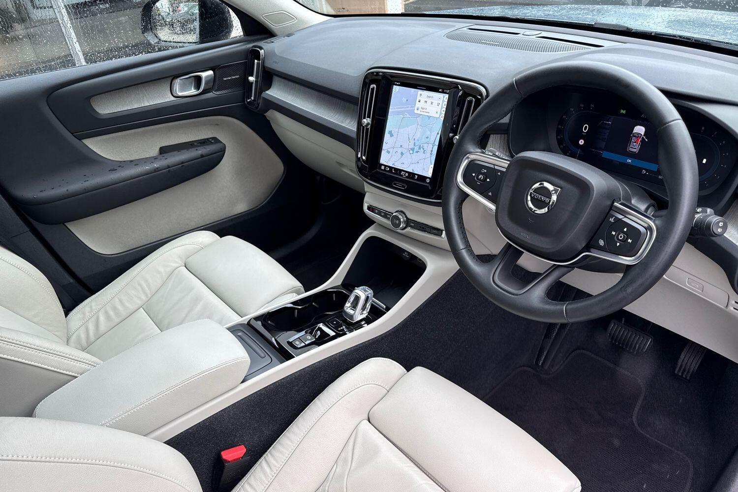 Used Volvo XC40 2022 for sale - 76361409: Photo 5