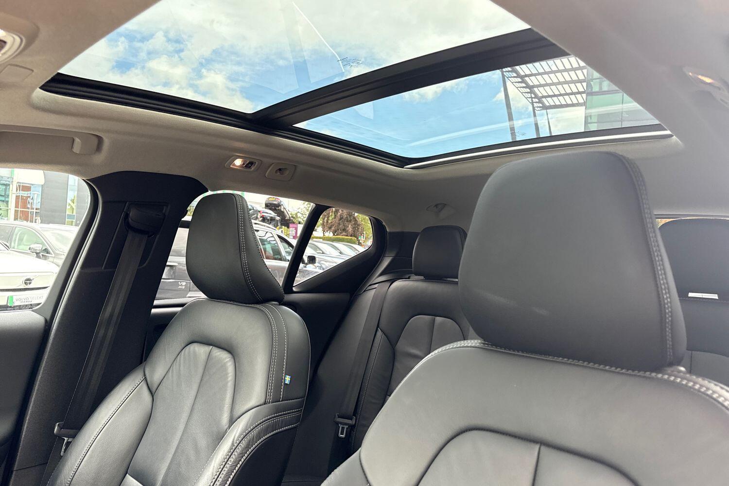 Used Volvo XC40 2022 for sale - 76512907: Photo 30