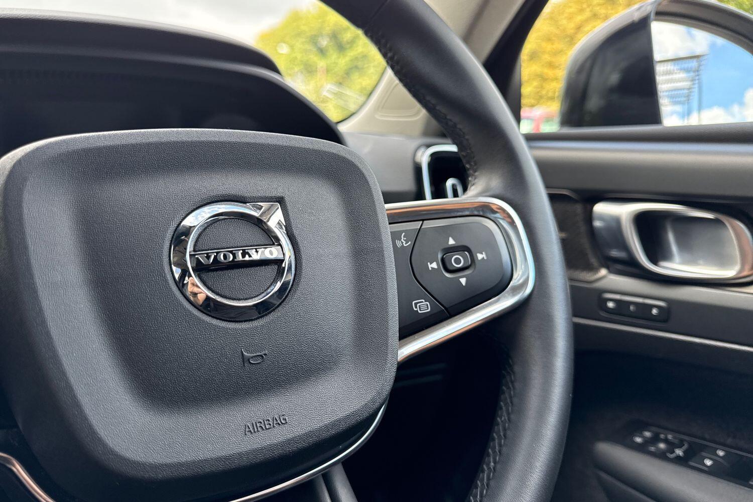 Used Volvo XC40 2022 for sale - 76512907: Photo 38